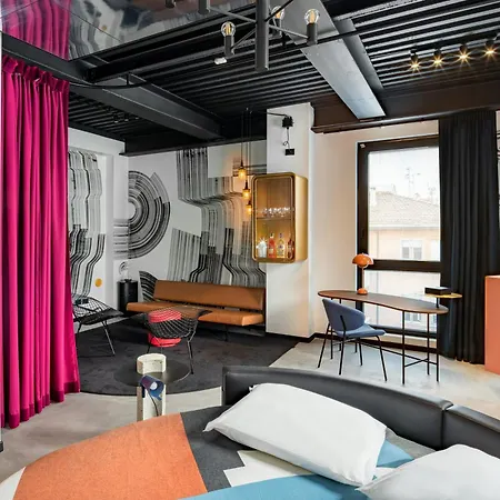 The Social Hub 4* ボローニャ