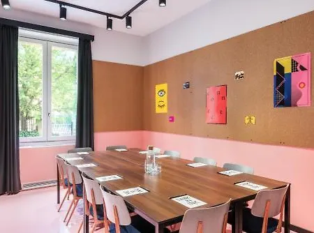 The Social Hub Hotel