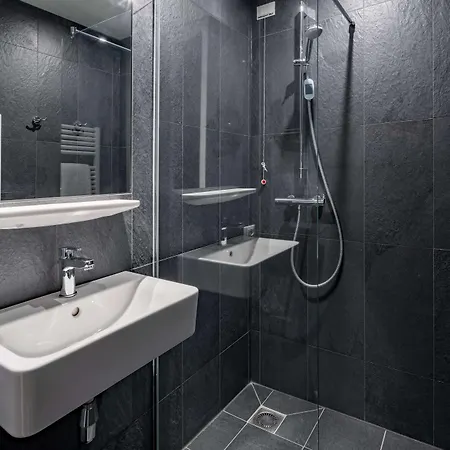 The Social Hub 4* بولونيا