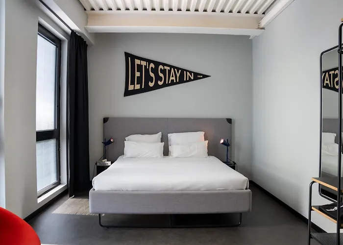 The Social Hub Hotel 4*