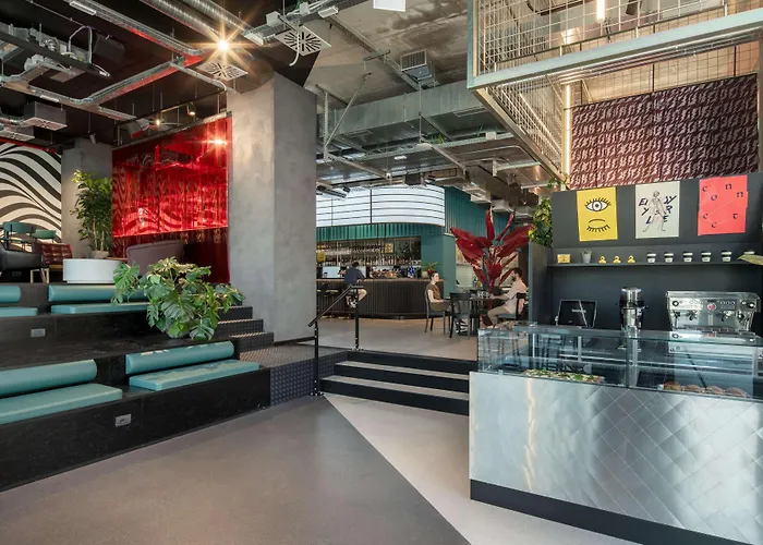 Hotel The Social Hub 4*