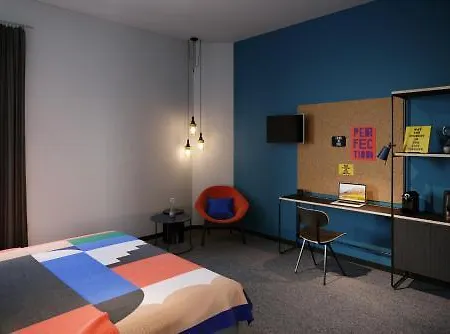 The Social Hub Otel 4*