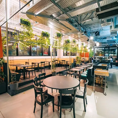 The Social Hub Отель Болонья