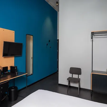 Отель The Social Hub