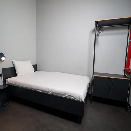 The Social Hub Отель 4*